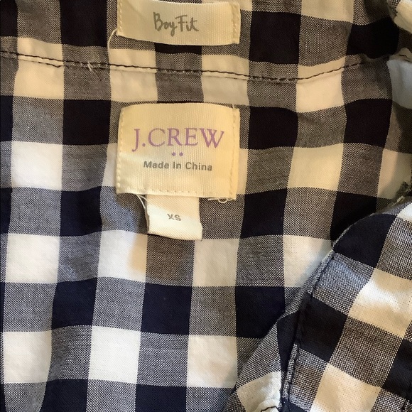 Wardrobe Basic! Checkered Women’s Shirt - Picture 6 of 10